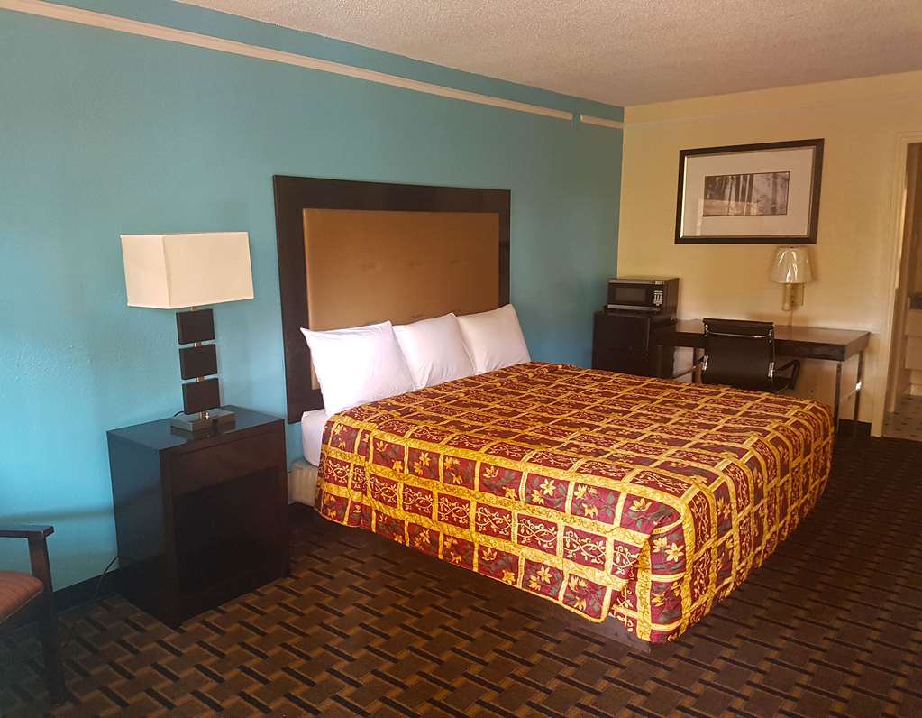 America'S Best Value Inn Charlotte Room photo